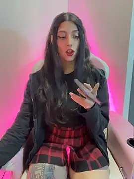 Snapshot of Felicia_smok3 chatting on May 4, 3:46 am Felicia smok3 online show from May 4, 3:46 am