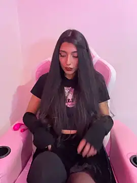 Snapshot of Felicia_smok3 chatting on June 12, 1:48 am Felicia smok3 online show from June 12, 1:48 am