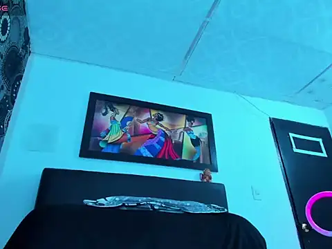 Snapshot of Jeymi-BigCock chatting on December 14, 6:01 pm Jeymi-BigCock online show from December 14, 6:01 pm