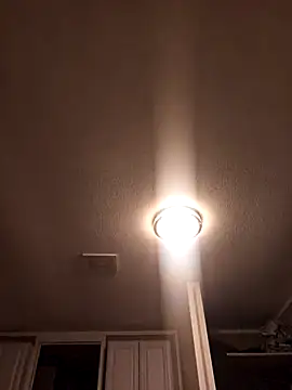 Snapshot of scottym chatting on March 22, 1:19 pm scottym online show from March 22, 1:19 pm