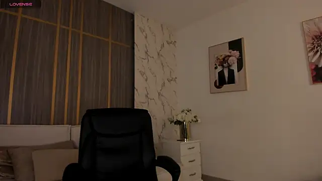 Snapshot of IsabellaAllen chatting on October 21, 9:48 pm IsabellaAllen online show from October 21, 9:48 pm