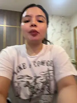 Snapshot of IsabellaAllen chatting on April 19, 7:38 pm IsabellaAllen online show from April 19, 7:38 pm