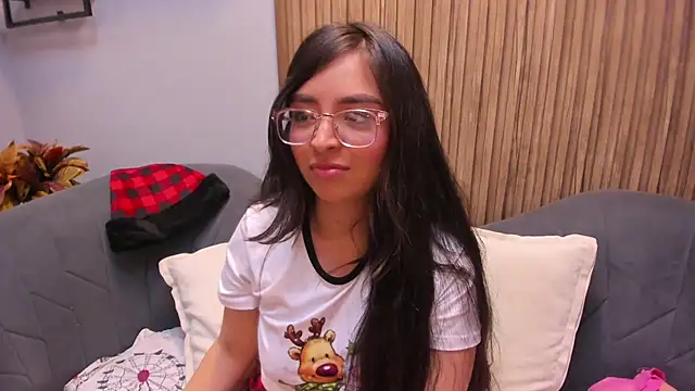 Eva Macalliter online show from December 24, 4:00 am