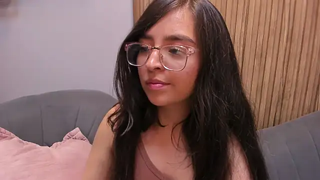 Eva Macalliter online show from December 28, 5:12 am