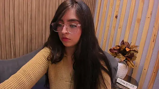 Eva Macalliter online show from February 13, 2:45 am