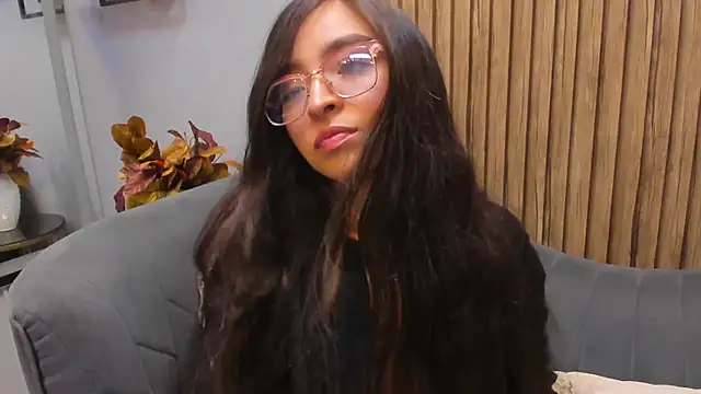 Eva Macalliter online show from March 14, 4:21 am