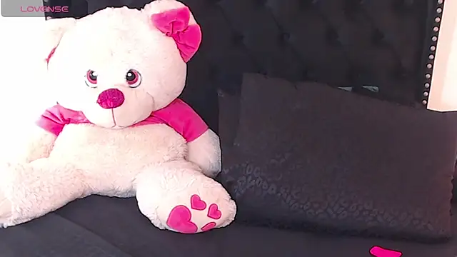 Snapshot of GreatBIG_BOOBS_Nina chatting on January 30, 9:36 pm GreatBIG BOOBS Nina online show from January 30, 9:36 pm