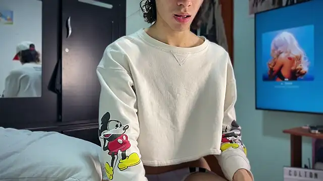 Snapshot of imcoltonalvin chatting on October 2, 1:12 am imcoltonalvin online show from October 2, 1:12 am