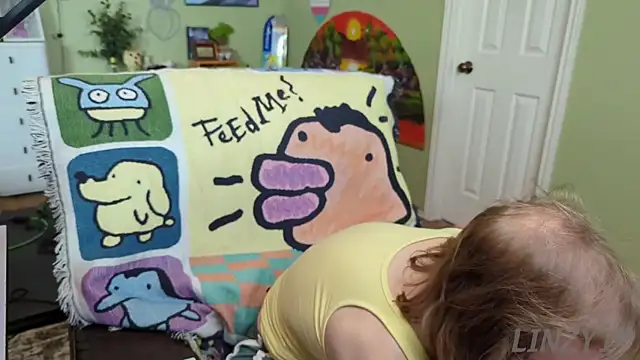 Snapshot of Linzy_19 chatting on February 19, 7:38 pm Linzy 19 online show from February 19, 7:38 pm