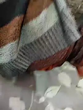 COUPLLE VILLAGE online show from January 8, 10:48 am