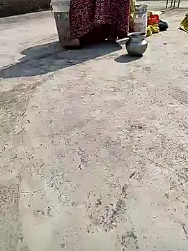 COUPLLE VILLAGE online show from January 31, 7:07 am