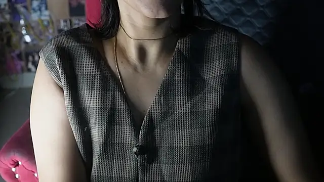 Snapshot of -AyeshaSinghania- chatting on January 13, 5:12 pm -AyeshaSinghania- online show from January 13, 5:12 pm