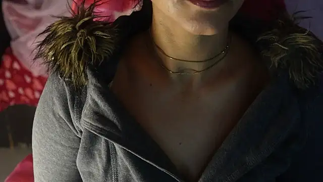 -AyeshaSinghania- online show from December 1, 3:39 pm