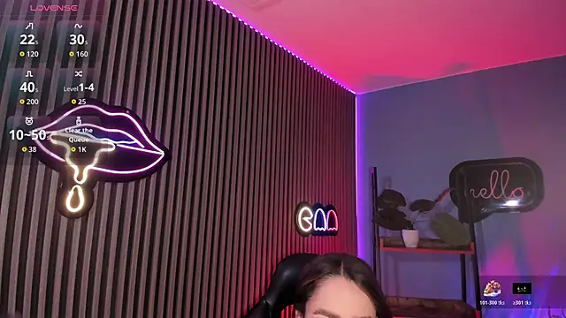 emily roberts1 online show from December 14, 11:42 pm