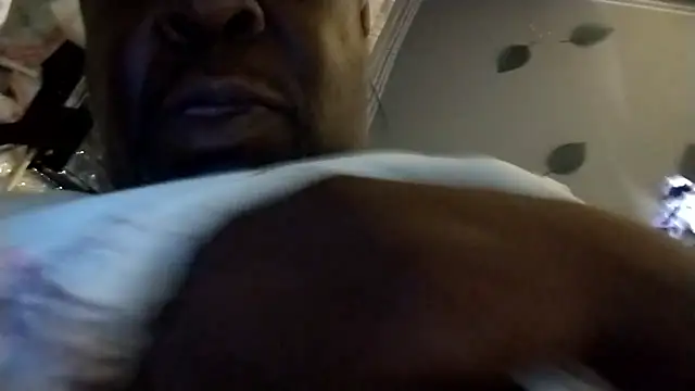 Snapshot of macnificent1fr chatting on September 25, 4:49 am macnificent1fr online show from September 25, 4:49 am