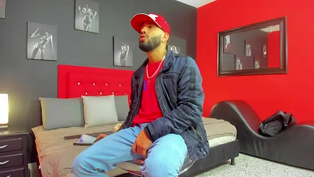 Thiagogomez online show from October 22, 12:38 pm