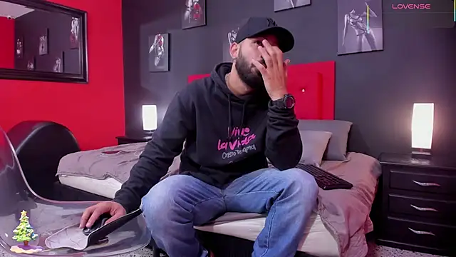 Thiagogomez online show from December 4, 12:36 pm