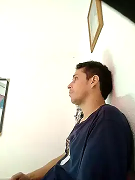 Snapshot of andresardila chatting on December 22, 5:32 pm andresardila online show from December 22, 5:32 pm