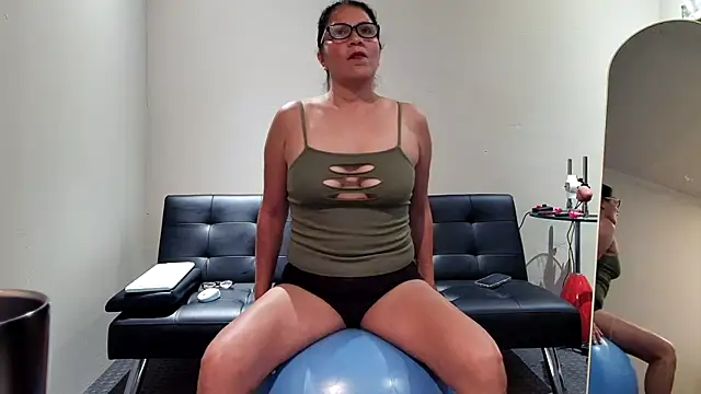 Snapshot of NinasRu chatting on March 22, 9:40 pm NinasRu online show from March 22, 9:40 pm