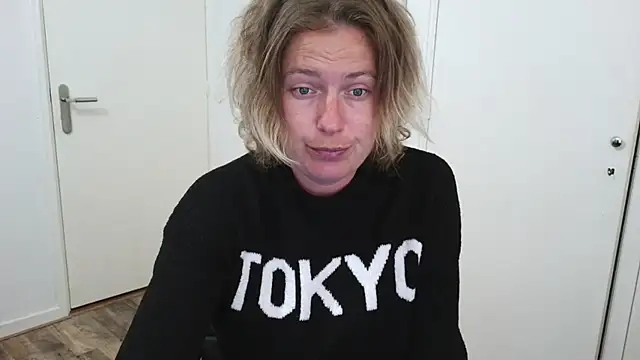 Snapshot of cumfun chatting on May 17, 2:02 pm cumfun online show from May 17, 2:02 pm