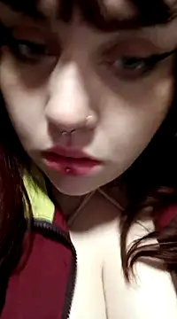 Snapshot of persefone97 chatting on February 25, 8:09 pm persefone97 online show from February 25, 8:09 pm