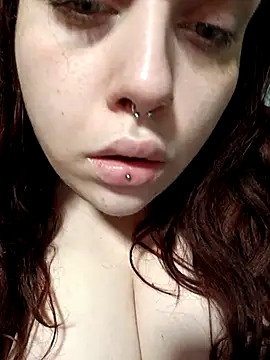 Snapshot of persefone97 chatting on March 10, 7:29 pm persefone97 online show from March 10, 7:29 pm