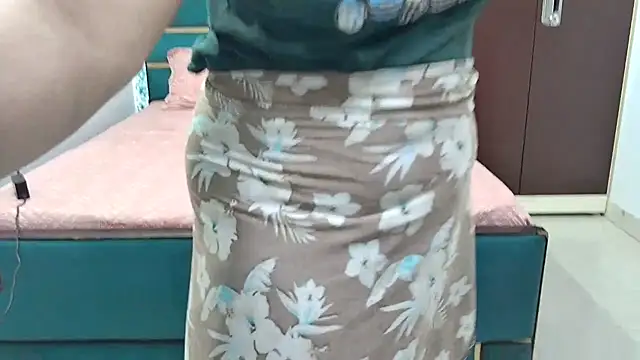 bhabhisexxy 880 online show from June 25, 3:39 am
