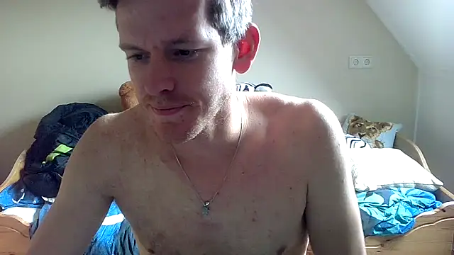 Snapshot of Love_Bert chatting on October 7, 3:09 pm Love Bert online show from October 7, 3:09 pm