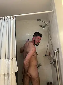 Snapshot of NYCLeatherBoi chatting on May 20, 12:06 am NYCLeatherBoi online show from May 20, 12:06 am