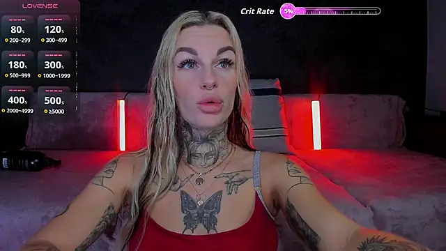 Snapshot of angel_devil_forever chatting on November 2, 8:33 pm angel devil forever online show from November 2, 8:33 pm