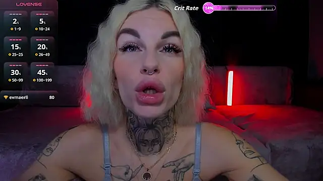 Snapshot of angel_devil_forever chatting on November 4, 10:42 pm angel devil forever online show from November 4, 10:42 pm