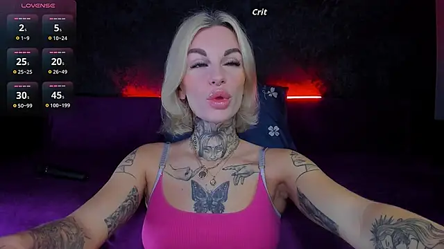 Snapshot of angel_devil_forever chatting on November 14, 10:40 pm angel devil forever online show from November 14, 10:40 pm