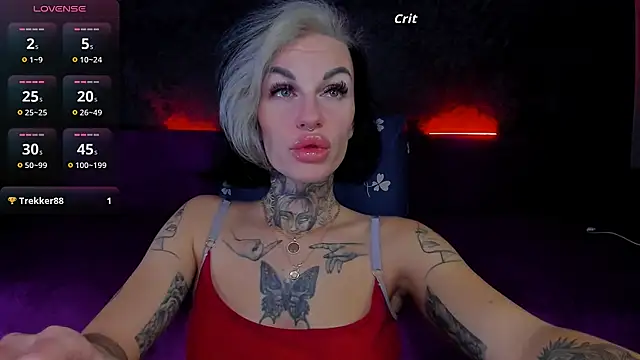 Snapshot of angel_devil_forever chatting on November 24, 10:31 pm angel devil forever online show from November 24, 10:31 pm