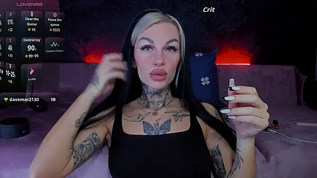 Snapshot of angel_devil_forever chatting on November 29, 10:13 pm angel devil forever online show from November 29, 10:13 pm