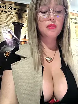 Snapshot of Katy__A chatting on June 12, 7:24 pm Katy A online show from June 12, 7:24 pm