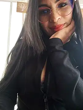 Astrid-- online show from November 28, 8:00 pm