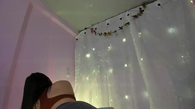 Samanta roberts1 online show from January 17, 12:42 pm