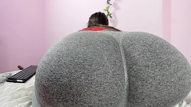 Samanta roberts1 online show from February 27, 3:37 pm