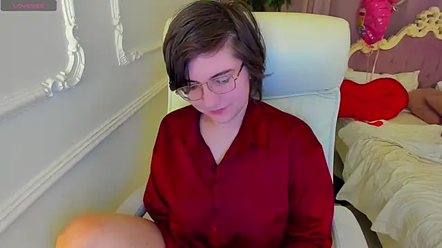 Lily Marlin online show from April 19, 6:13 am