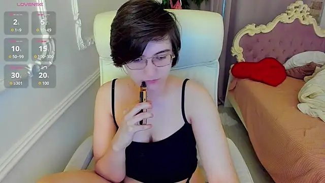 Snapshot of Lily_Marlin chatting on July 26, 4:09 am Lily Marlin online show from July 26, 4:09 am