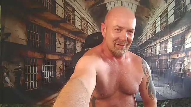 Snapshot of ManlyPrisonGuy chatting on May 19, 2:23 pm ManlyPrisonGuy online show from May 19, 2:23 pm