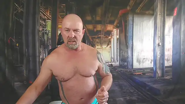 Snapshot of ManlyPrisonGuy chatting on June 3, 2:33 pm ManlyPrisonGuy online show from June 3, 2:33 pm