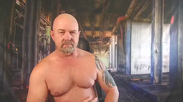 Snapshot of ManlyPrisonGuy chatting on June 7, 2:10 pm ManlyPrisonGuy online show from June 7, 2:10 pm