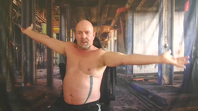 Snapshot of ManlyPrisonGuy chatting on June 30, 2:18 pm ManlyPrisonGuy online show from June 30, 2:18 pm