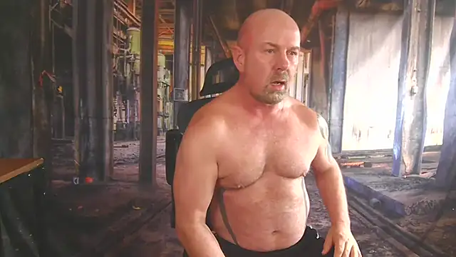 Snapshot of ManlyPrisonGuy chatting on July 9, 2:10 pm ManlyPrisonGuy online show from July 9, 2:10 pm