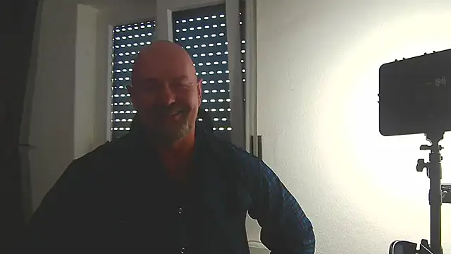 Snapshot of ManlyPrisonGuy chatting on July 16, 2:12 pm ManlyPrisonGuy online show from July 16, 2:12 pm