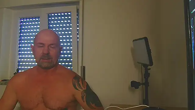 Snapshot of ManlyPrisonGuy chatting on July 30, 2:27 pm ManlyPrisonGuy online show from July 30, 2:27 pm