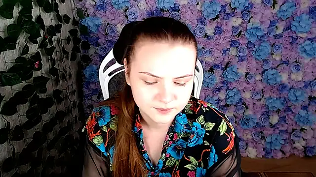 IxxiLiana online show from October 20, 5:08 am