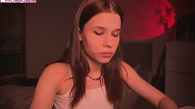 Snapshot of YourOblivion chatting on March 19, 6:01 pm YourOblivion online show from March 19, 6:01 pm