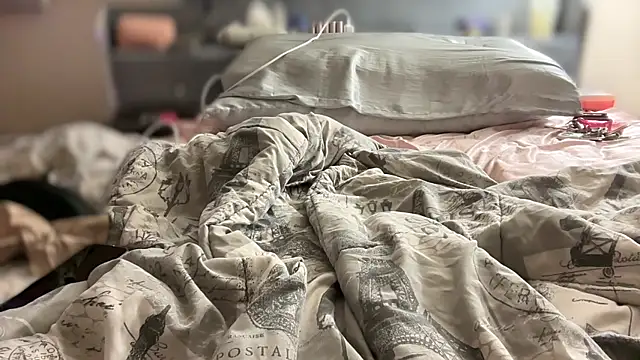 Snapshot of Yagurl__west chatting on February 20, 6:13 pm Yagurl west online show from February 20, 6:13 pm